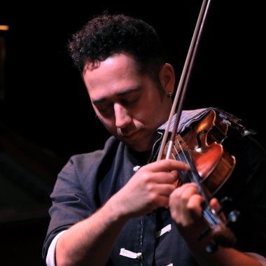 Baiju Bhatt, violon. Photo © Tristan Boy de la Tour